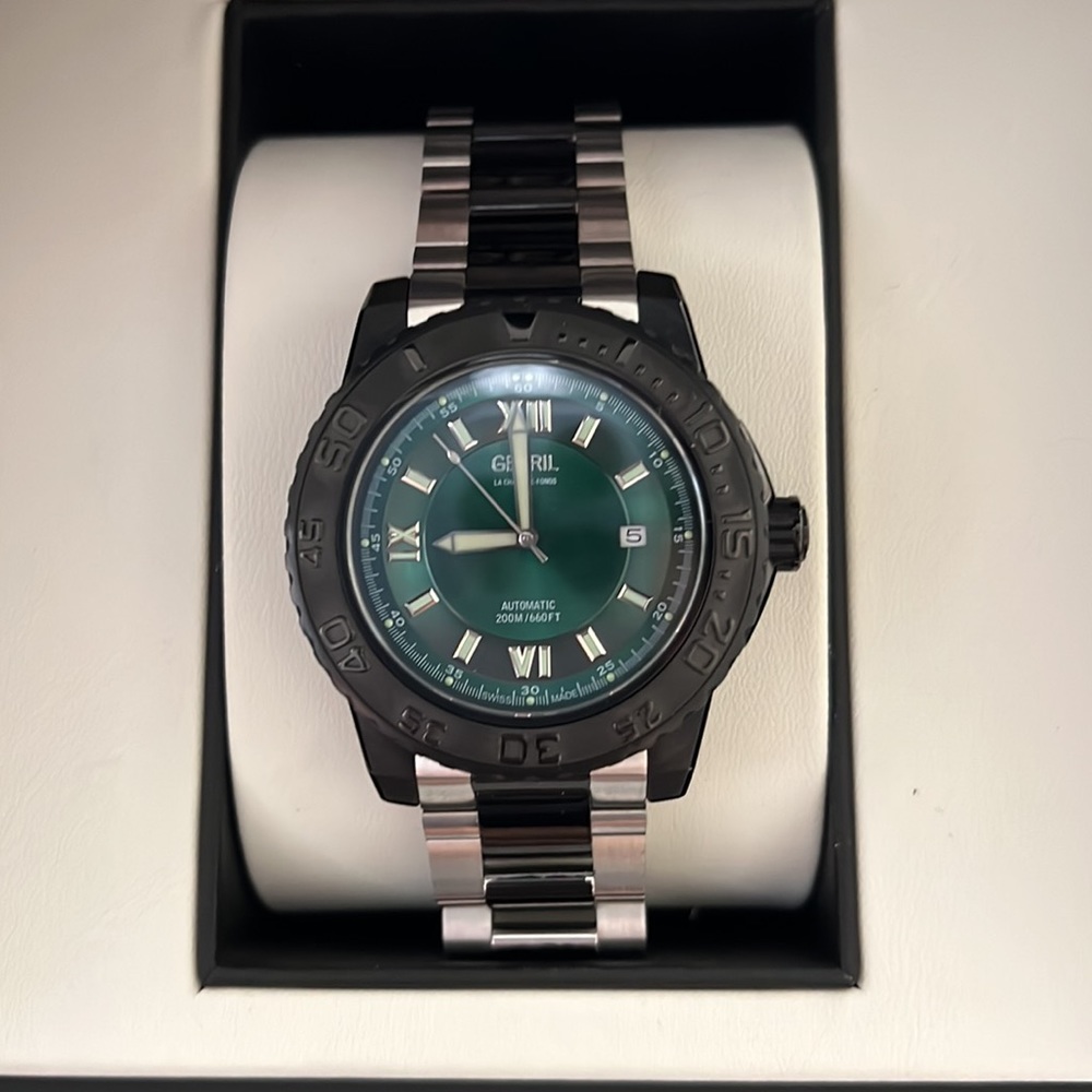 Gevril Green and Black